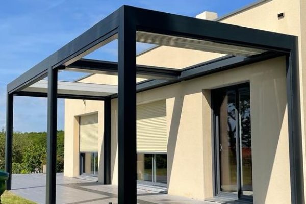 Réalisation agencement extérieur par la Menuiserie LAPORTE, menuiserie à Sevremont